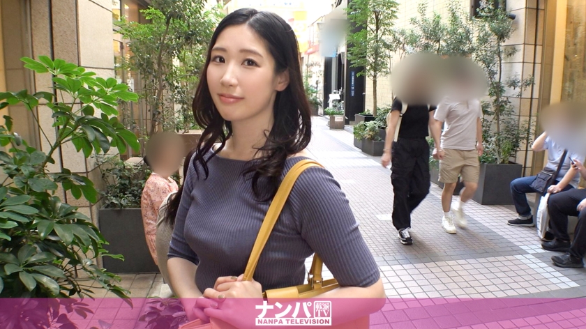 [GANA-]街头搭讪·初摄 直击期：美食取材中的绝美人妻杂志编辑遭三年禁欲男突袭！吉祥寺湿身取材实录
